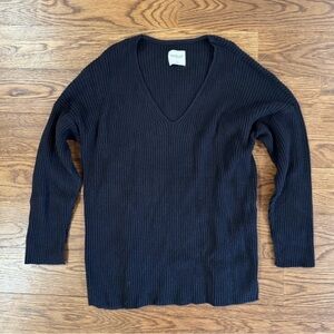 Abercrombie & Fitch Black V-Neck Sweater